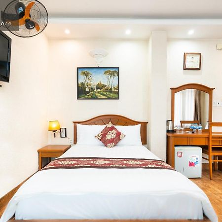 Hanz Queen Airport Hotel Saigon Cidade de Ho Chi Minh Exterior foto